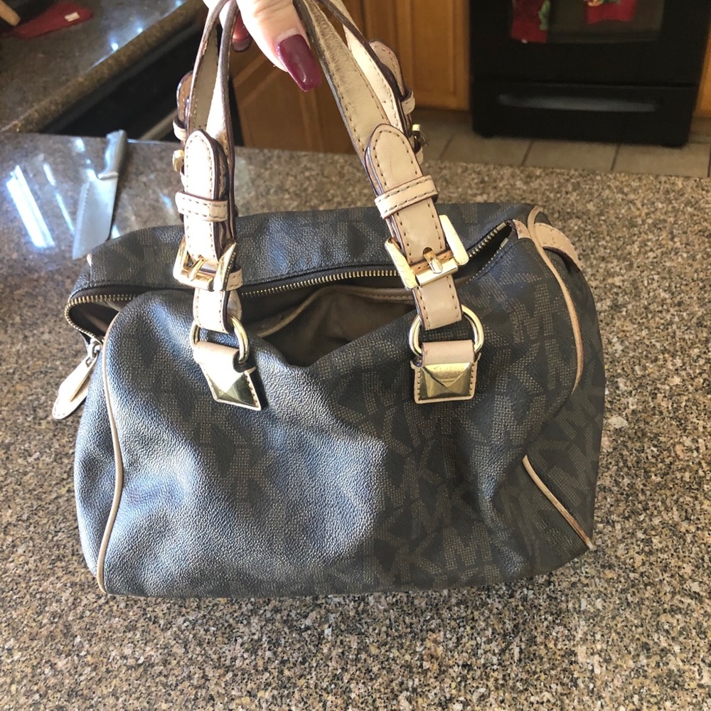 Michael Kors purse - Picture 3 of 5